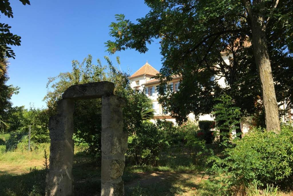 Domaine De Menerque - Petit Chateau Avec Piscine Lisle-sur-Tarn エクステリア 写真
